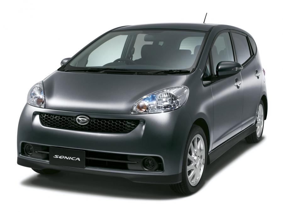  Daihatsu Sonica 2006 года  (фото 2 из 5)